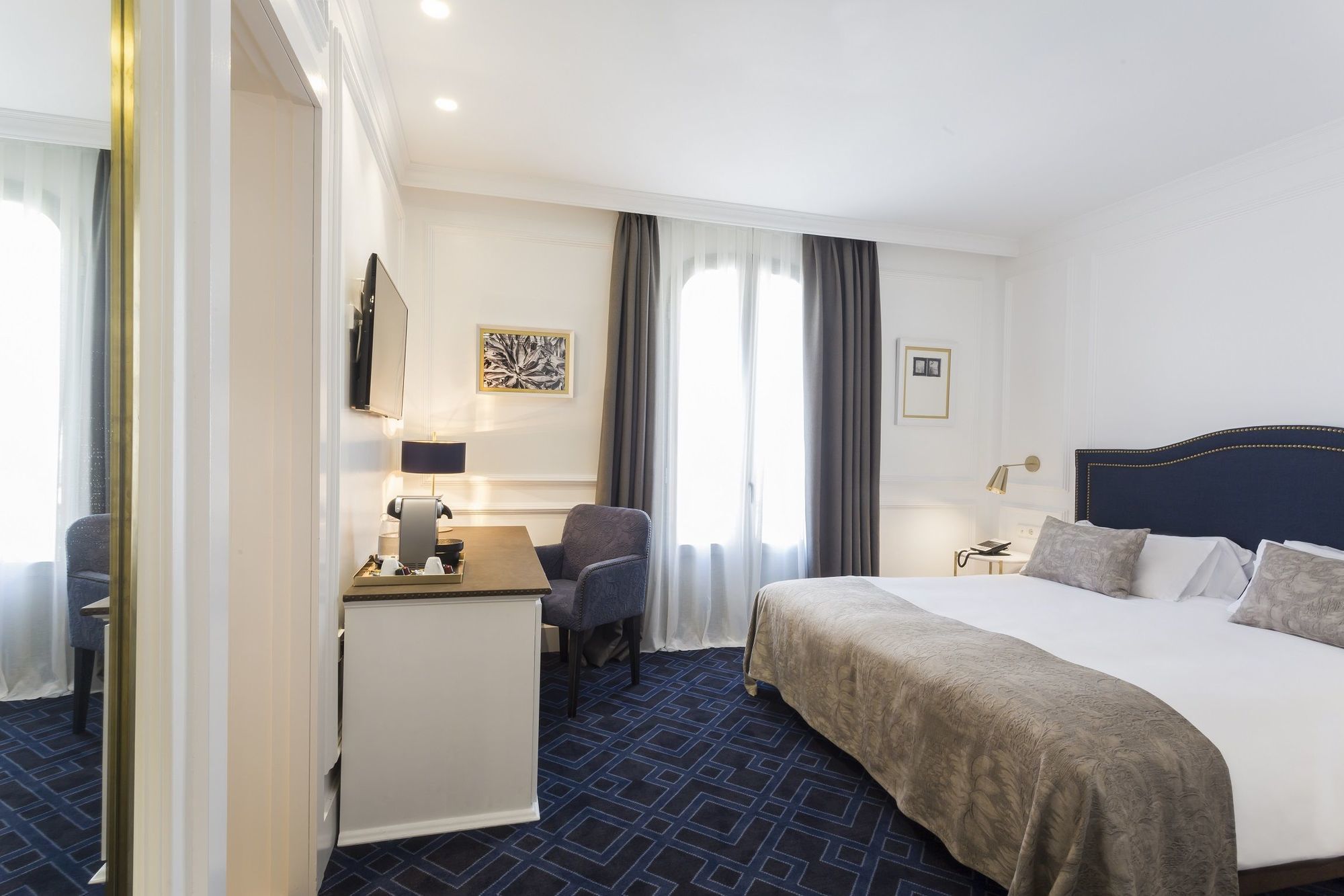 Hotel Midmost By Majestic Hotel Group Barcelona Exteriör bild